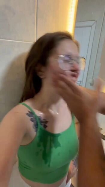 Full leaked Katie elizzy bugs private photo