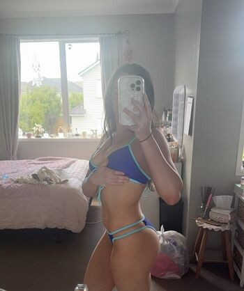 Full leaked Katie watson private photo