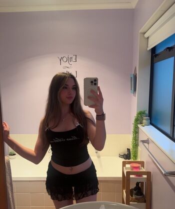 Full leaked Katie watson private photo
