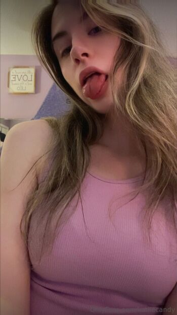 Full leaked Katiiecandy private photo