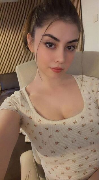 Full leaked Katsaurus private photo