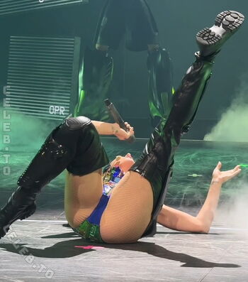 Full leaked Katy perry page private photo