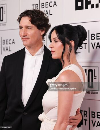 Full leaked Katy perry private photo