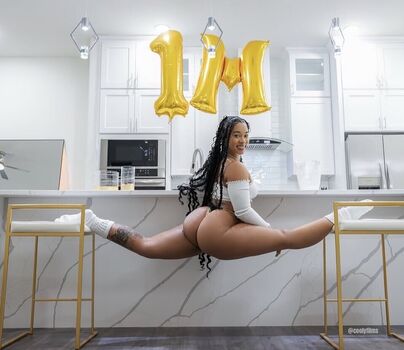 Full leaked Kaylag private photo