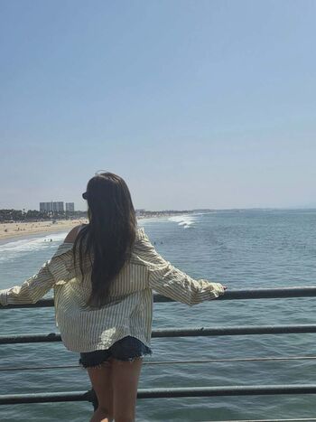 Kazuha Nakamura 中村 一葉