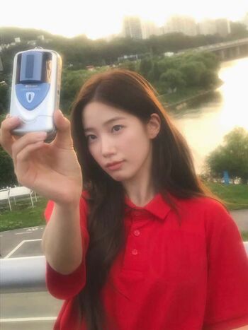 Kazuha Nakamura 中村 一葉