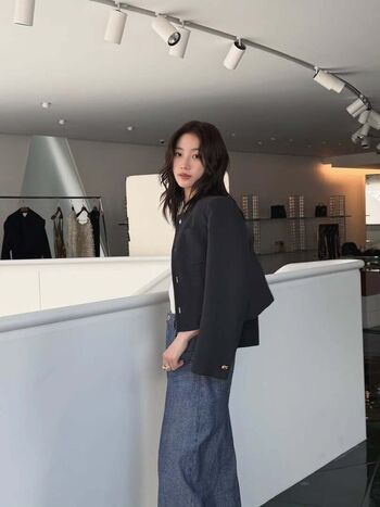 Kazuha Nakamura 中村 一葉