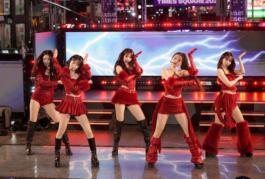 Kazuha Nakamura 中村 一葉