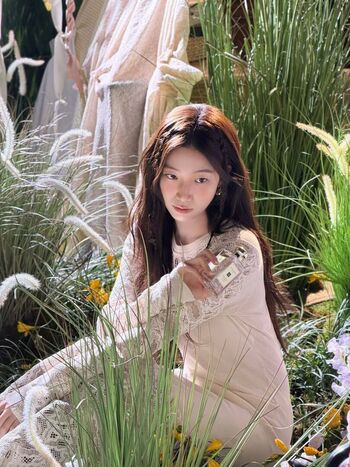 Kazuha Nakamura 中村 一葉