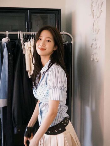 Kazuha Nakamura 中村 一葉