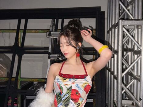 Kazuha Nakamura 中村 一葉 | LESSERAFIM