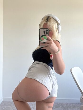 Full leaked Kealani private photo