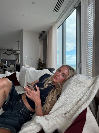 Full leaked Keely hodgkinson private photo
