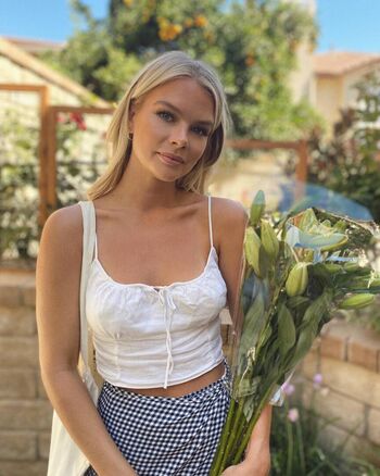 Full leaked Kelli goss private photo