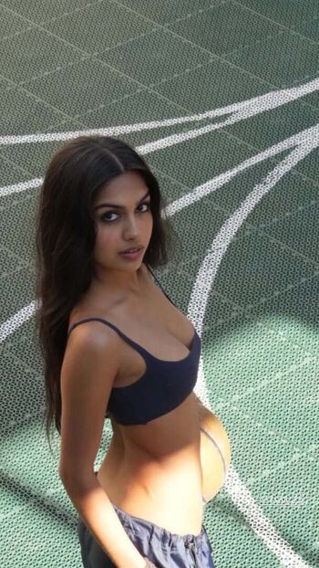 Full leaked Kelliexny private photo