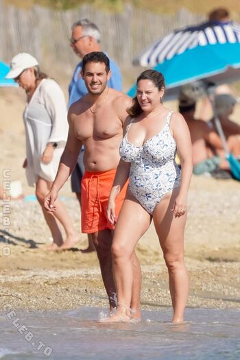 Full leaked Kelly brook private photo
