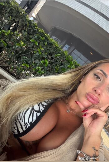 Full leaked Kelly holliver private photo