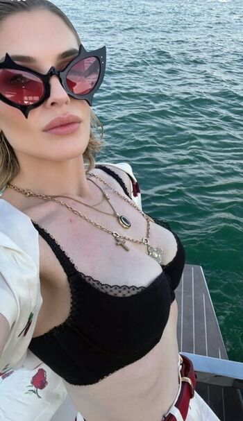 Full leaked Kelly osbourne private photo