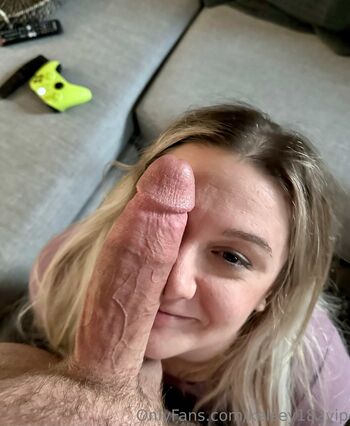 Full leaked Kelsey mae private photo