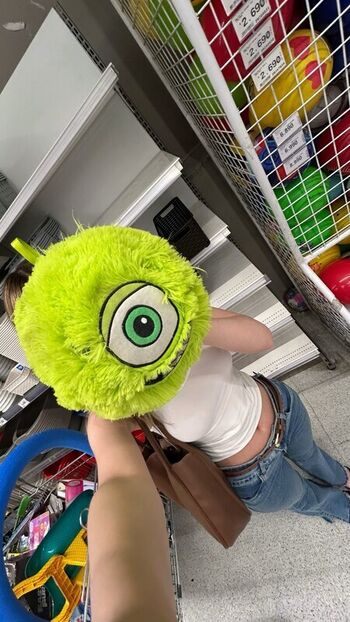 Full leaked Kemintton private photo