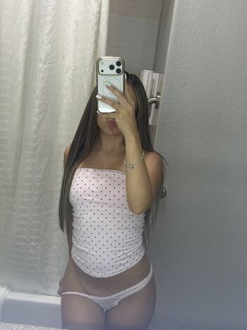 Full leaked Kenaliciouss private photo