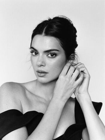 Full leaked Kendall jenner  page private photo