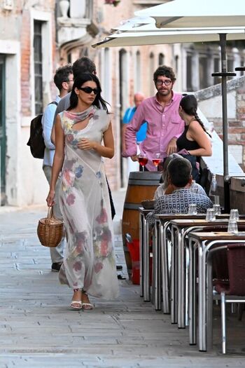 Full leaked Kendall jenner private photo