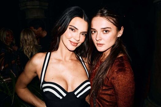 Full leaked Kendall jenner private photo