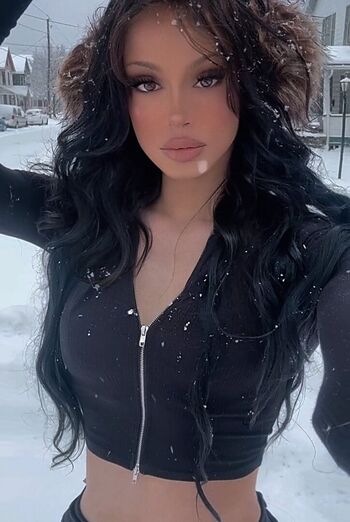 Full leaked Kendalluvxx private photo