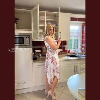 Full leaked Kendra cross page private photo