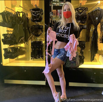 Full leaked Kennajamesx private photo