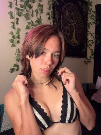 Full leaked Kennlilynn private photo