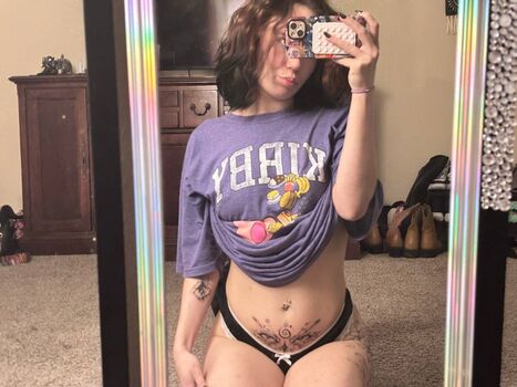 Full leaked Kennlilynn private photo