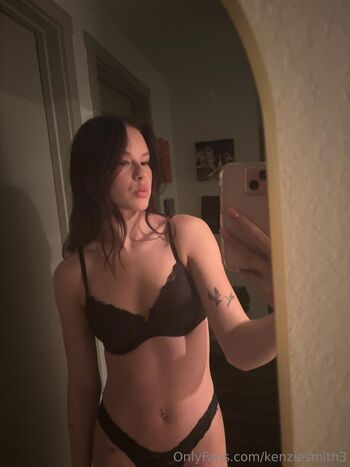 Full leaked Kenziesmith private photo