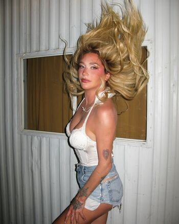 Full leaked Kesha  page private photo
