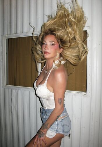 Full leaked Kesha  page private photo