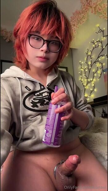 Full leaked Kianavi private photo