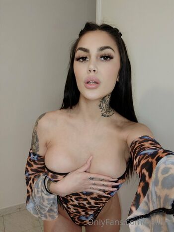 Full leaked Kiarabennet private photo