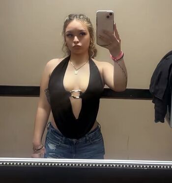 Full leaked Kiersten private photo