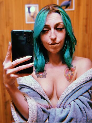 Full leaked Kiiracrush private photo