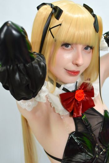 Kiki Glitter Cosplay