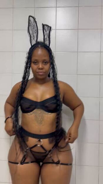 Full leaked Kikigrey private photo