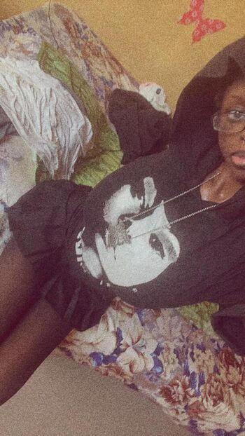 Full leaked Kikiolaola private photo