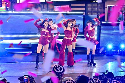 Kim Chaewon 김채원 [Le Sserafim]