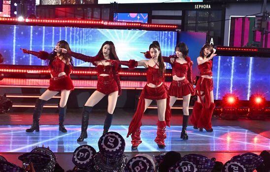 Kim Chaewon 김채원 [Le Sserafim]