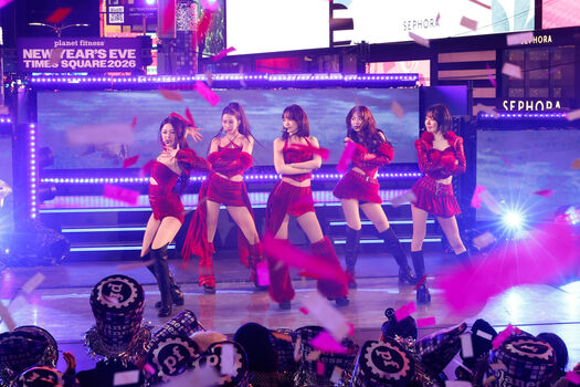 Kim Chaewon 김채원 [Le Sserafim]