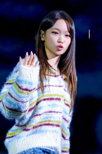 Kim Chaewon 김채원 [Le Sserafim]