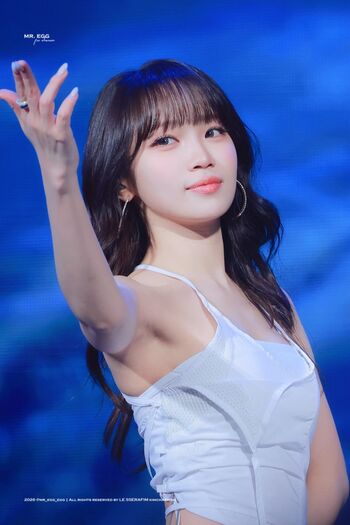 Kim Chaewon 김채원 [Le Sserafim]