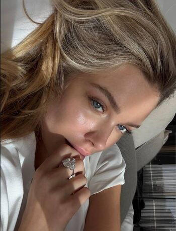 Full leaked Kim dammer private onlyfans photo