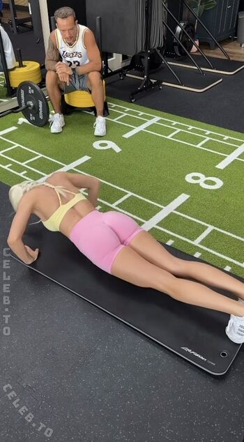 Full leaked Kim schiele private photo